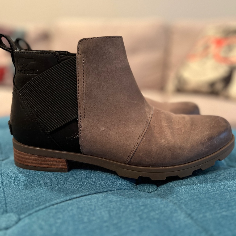SOREL Emelie Chelsea Ankle Boots